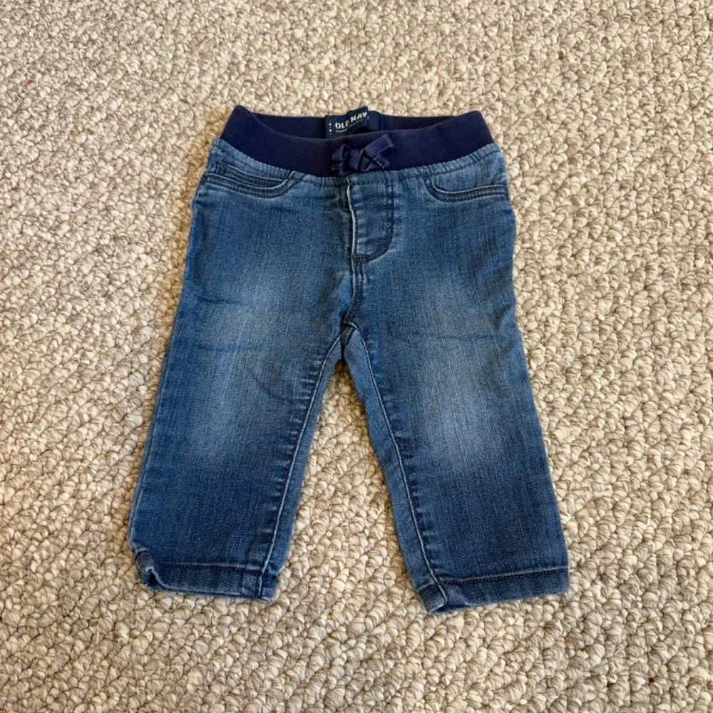 Old Navy Baby Skinny Jeans Medium Wash Elastic‎ Waist Denim Size 3-6 Months